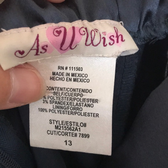 Cute little dress - Picture 3 of 4